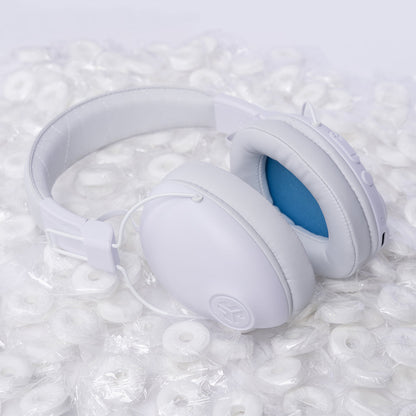 Studio Pro Wireless Over-Ear Headphones White | 39975753252936